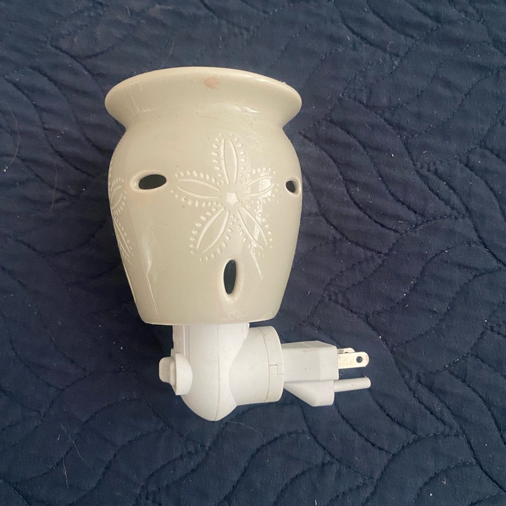 Scentsy Cream Candle Holder